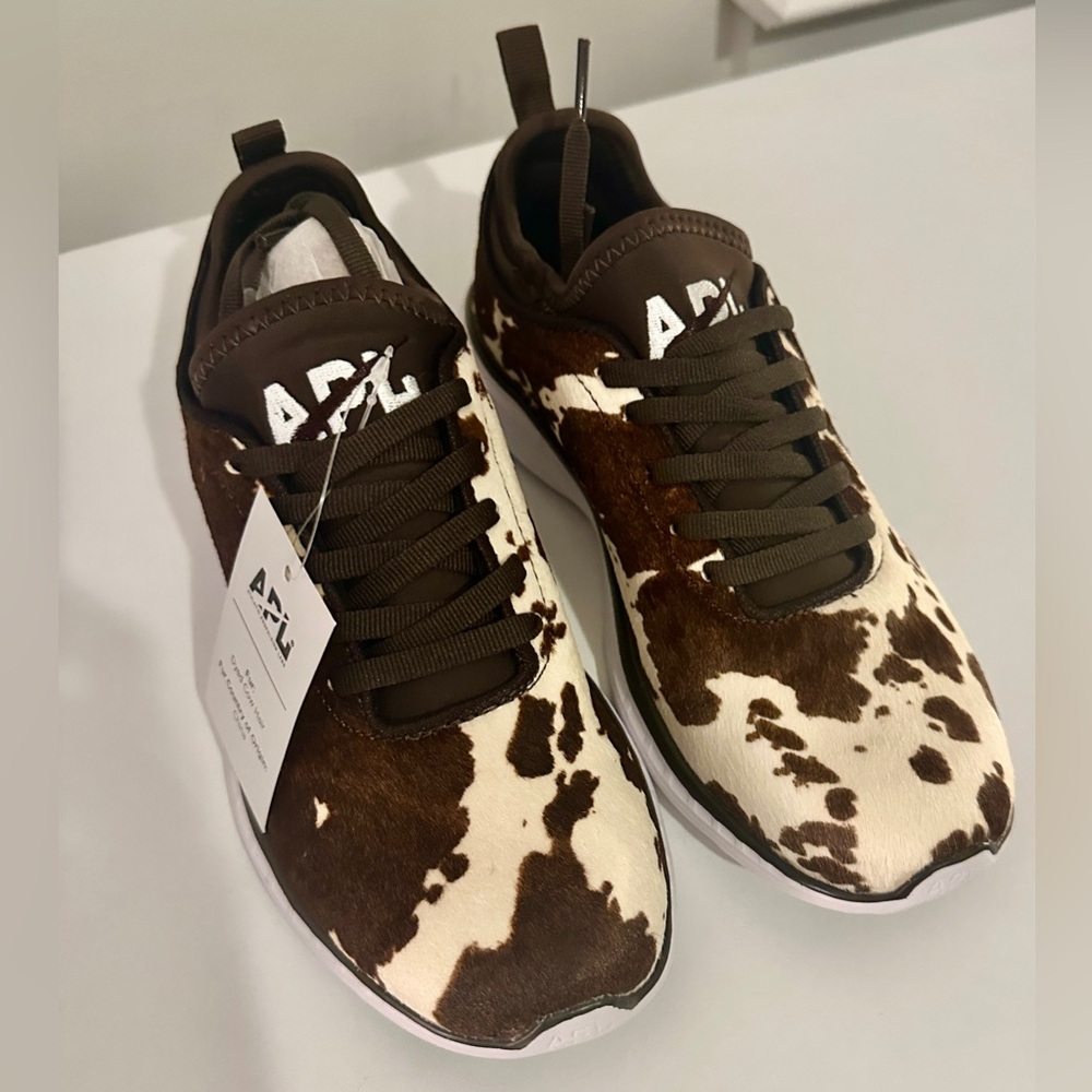 ❌SOLD❌APL Women's Iconic Phantom Deep Brown and White Sneakers - Picture 4 of 7